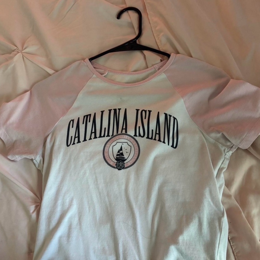 Hollister Pink Graphic Tee